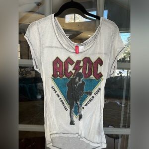 AC/DC H&M top